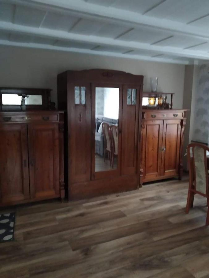 Żółty dom Rybnica 33 Apartamento Exterior foto