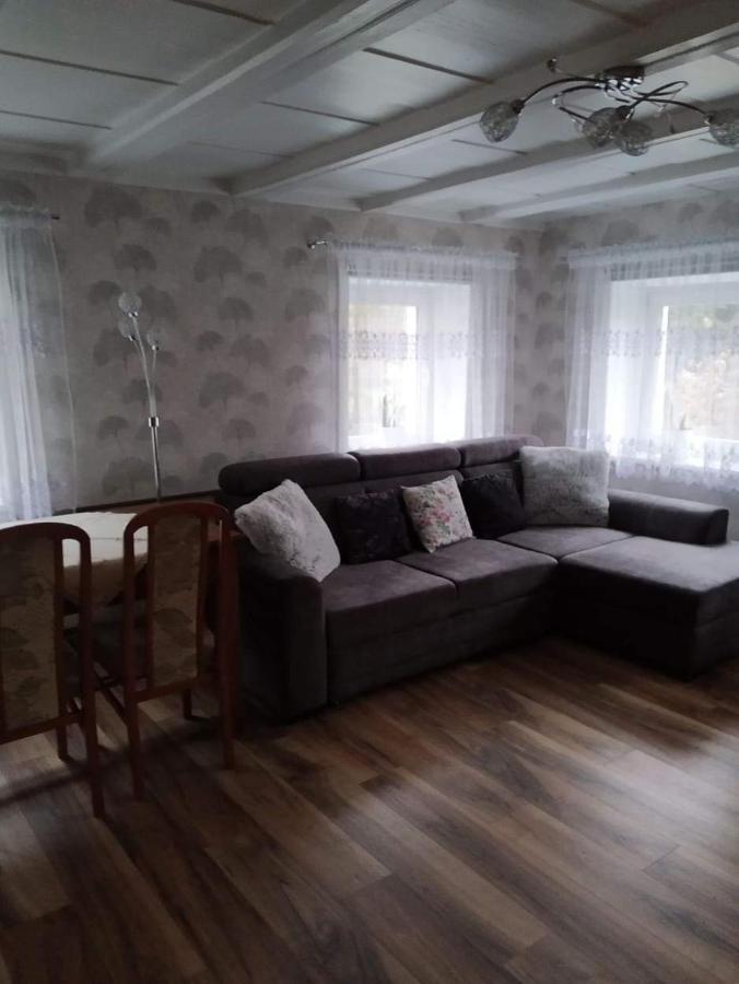 Żółty dom Rybnica 33 Apartamento Exterior foto