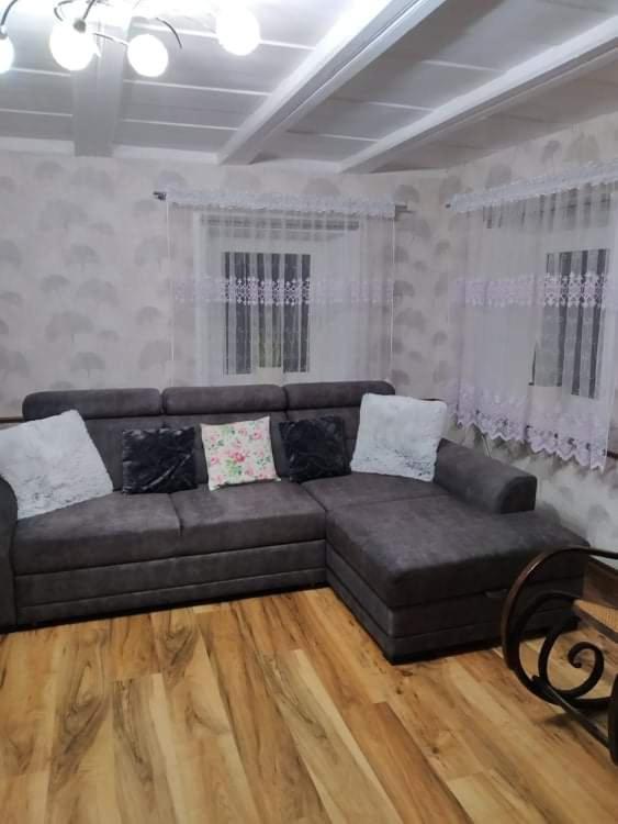 Żółty dom Rybnica 33 Apartamento Exterior foto