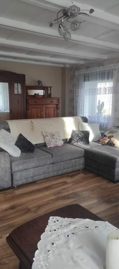 Żółty dom Rybnica 33 Apartamento Exterior foto